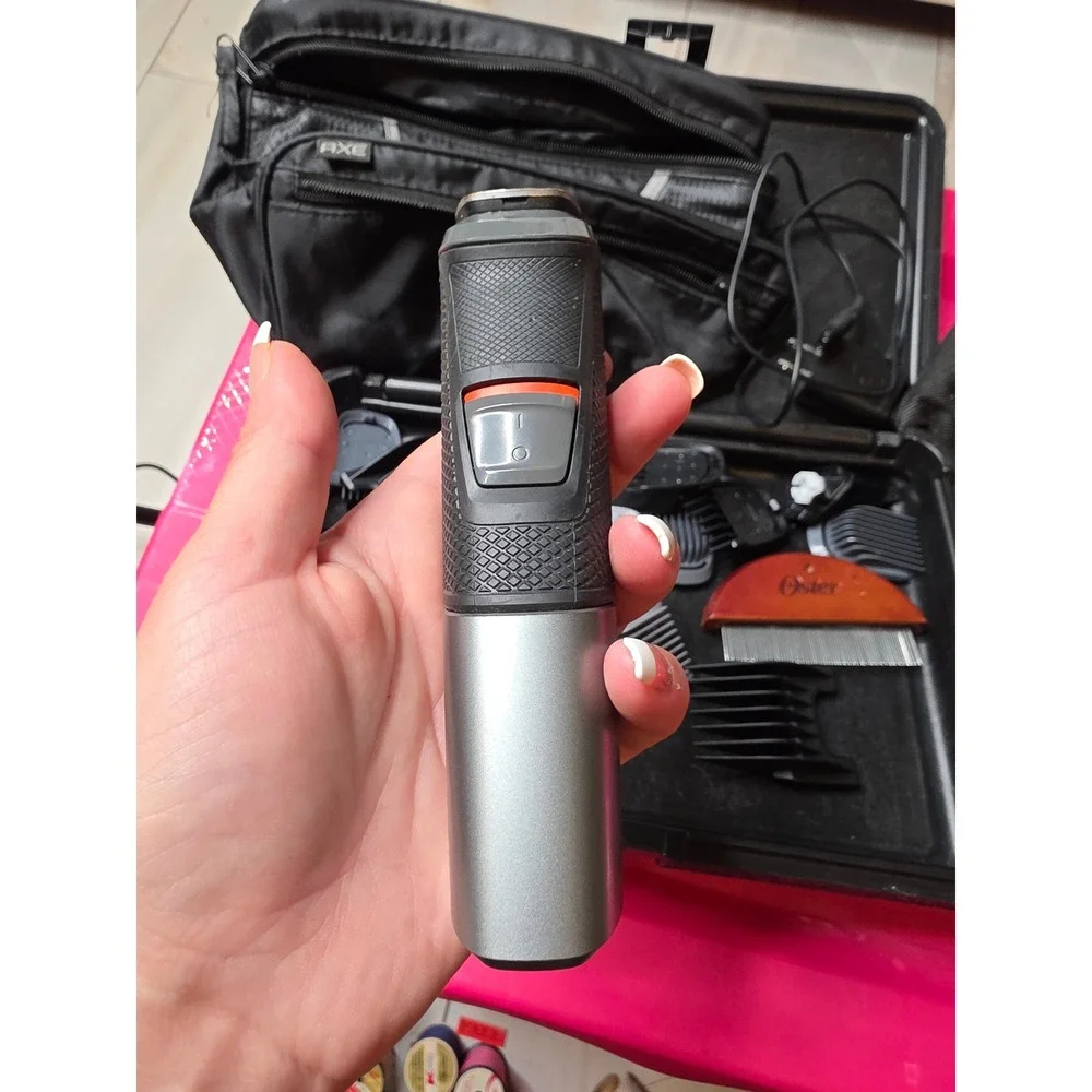 Philips Norelco Multigroom 5000 MG5700 Mens‎ Trimmer Set with Case and Axe Bag